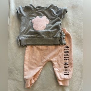 Disney Baby outfit 0-3M